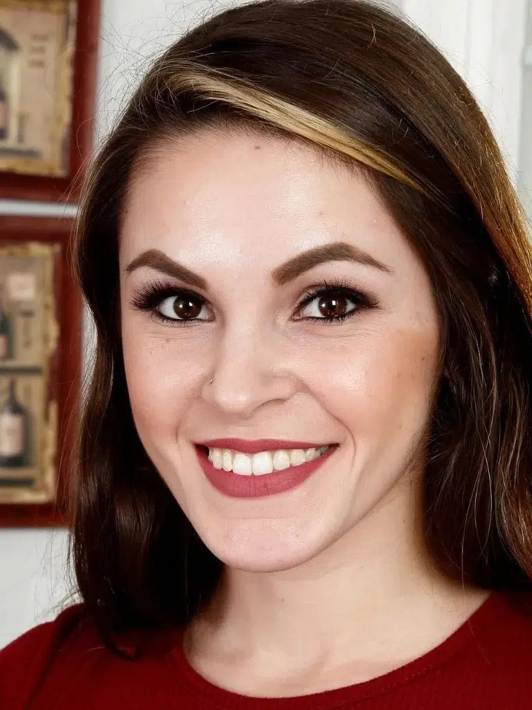 Rayna Rose Biography: Wiki, Age, Career, Height, Weight, Boyfriend, Net Worth & More
